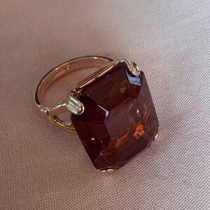 Elegant Gold and Purple Gemstone Ring
